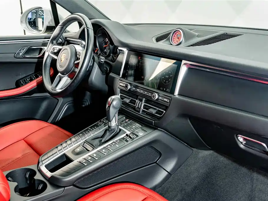 Porsche Macan — миниатюра 17