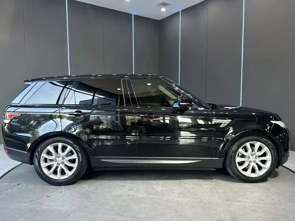 Land Rover Sport — миниатюра 5