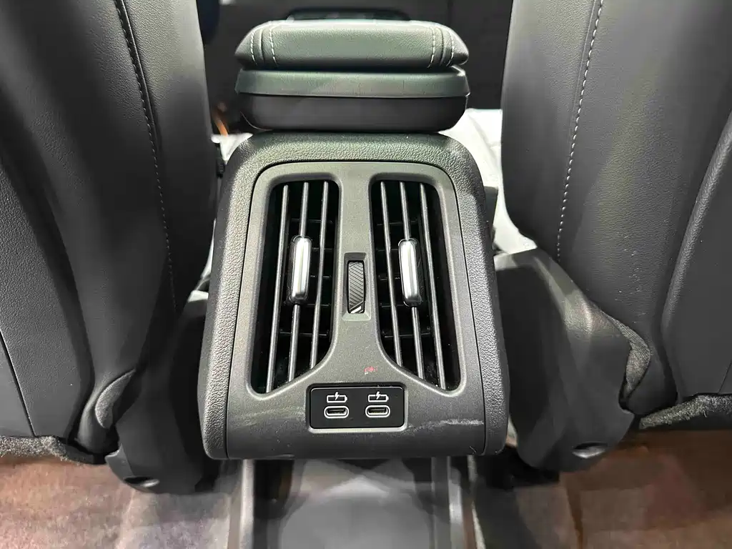 BMW X1 — миниатюра 13