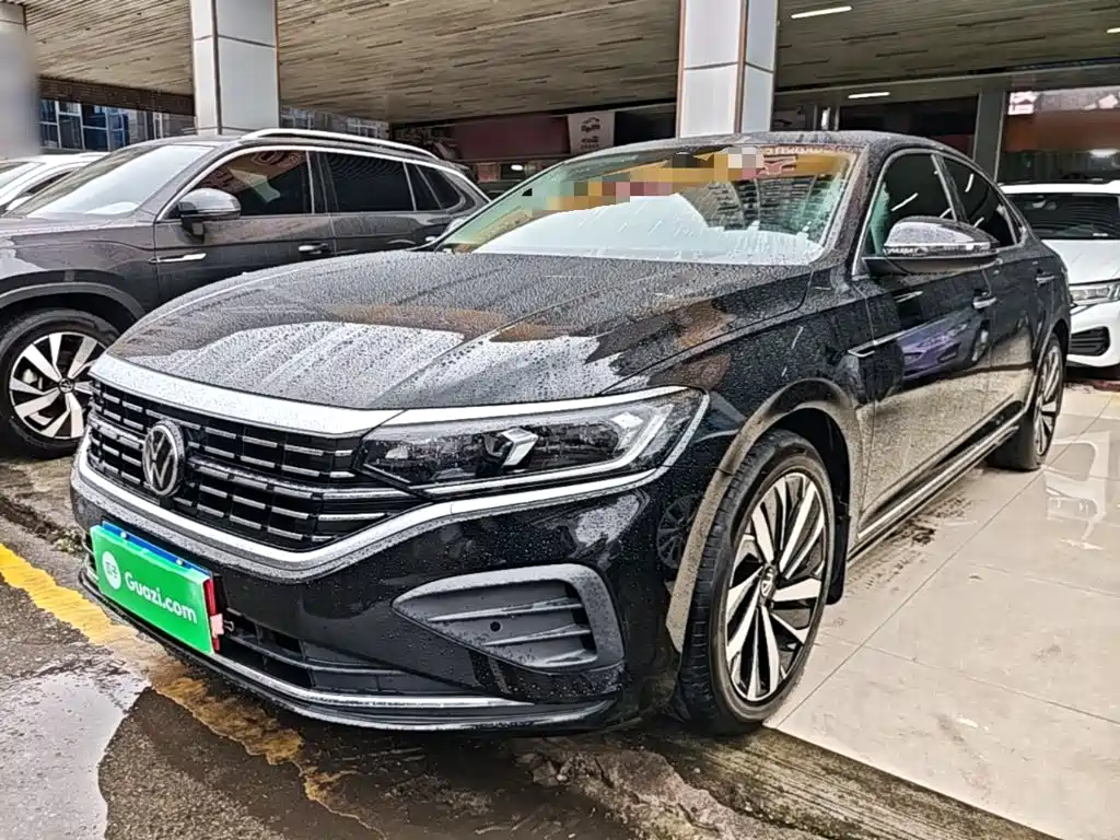 帕萨特 2025款 出众款 380TSI 龙腾版 2024