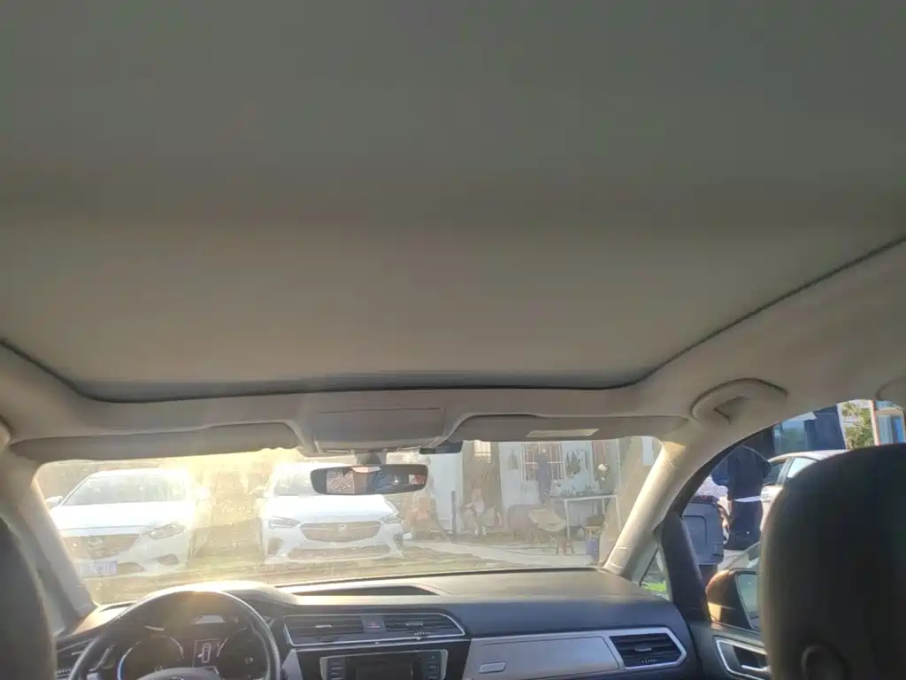 Volkswagen Touran — миниатюра 14