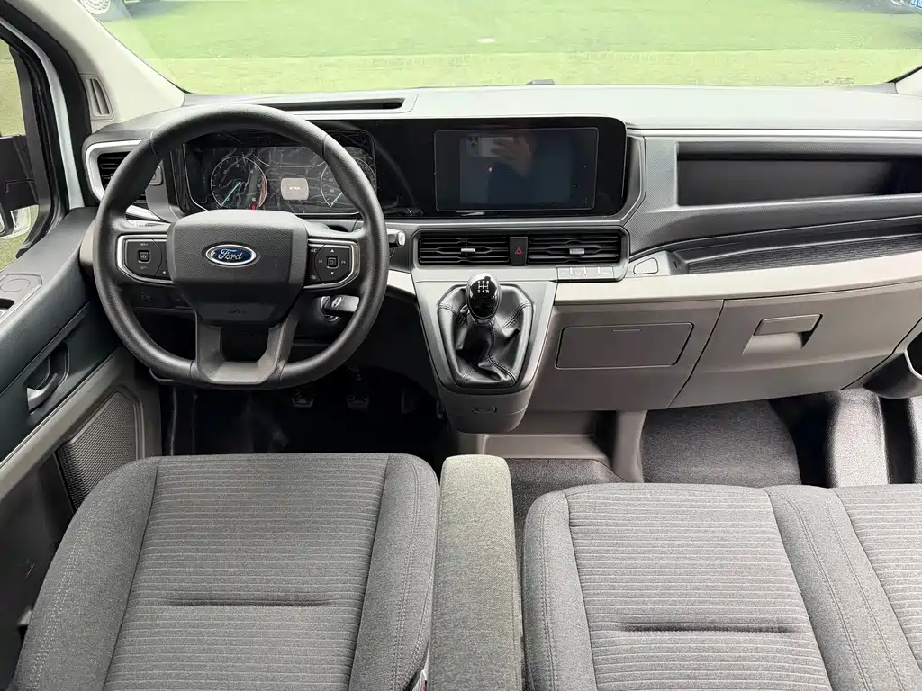 Ford Transit — миниатюра 4