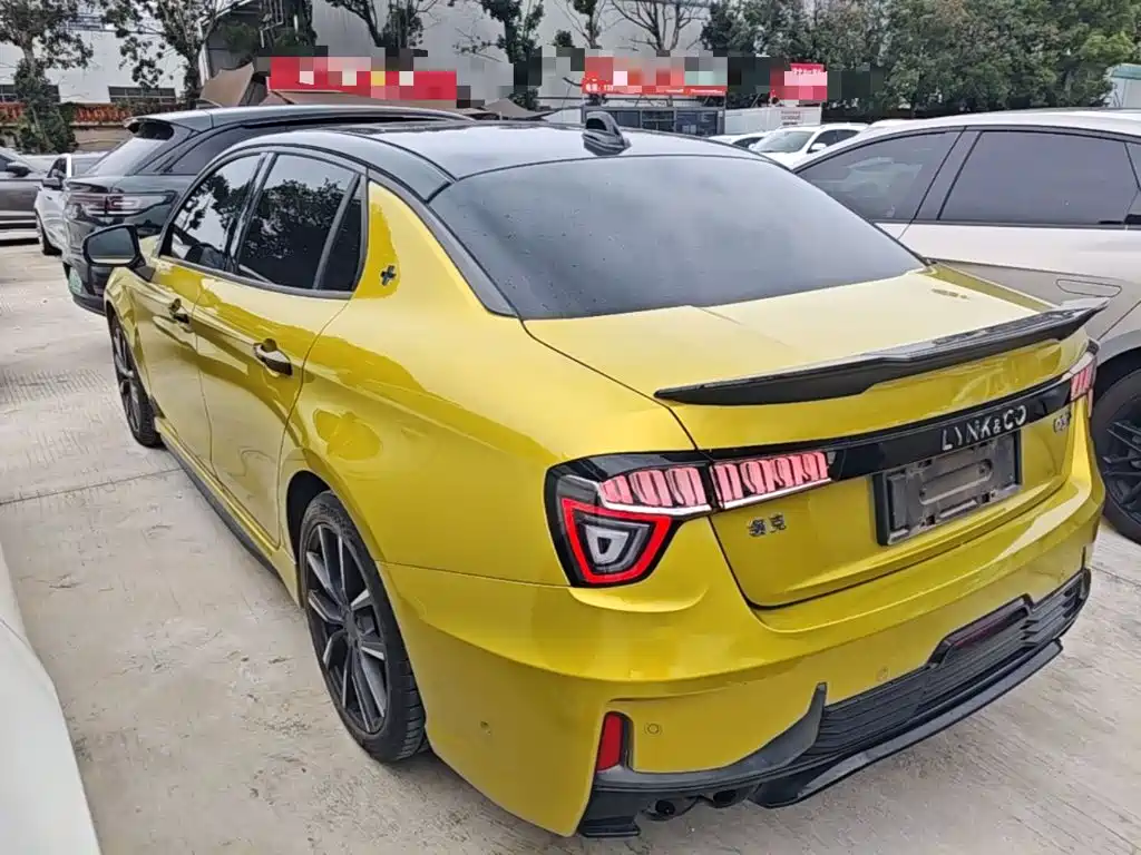 Lynk & Co 03 — миниатюра 5