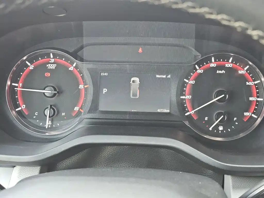 MAXUS V70 — миниатюра 18