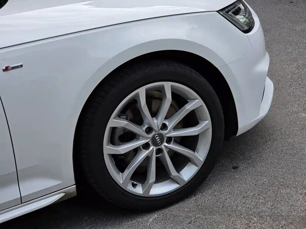 Audi A4L — миниатюра 9