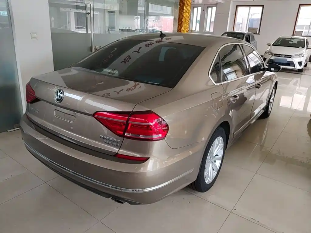 Volkswagen Passat — миниатюра 7