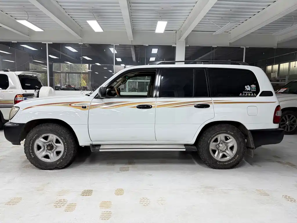 Toyota Land Cruiser — миниатюра 10