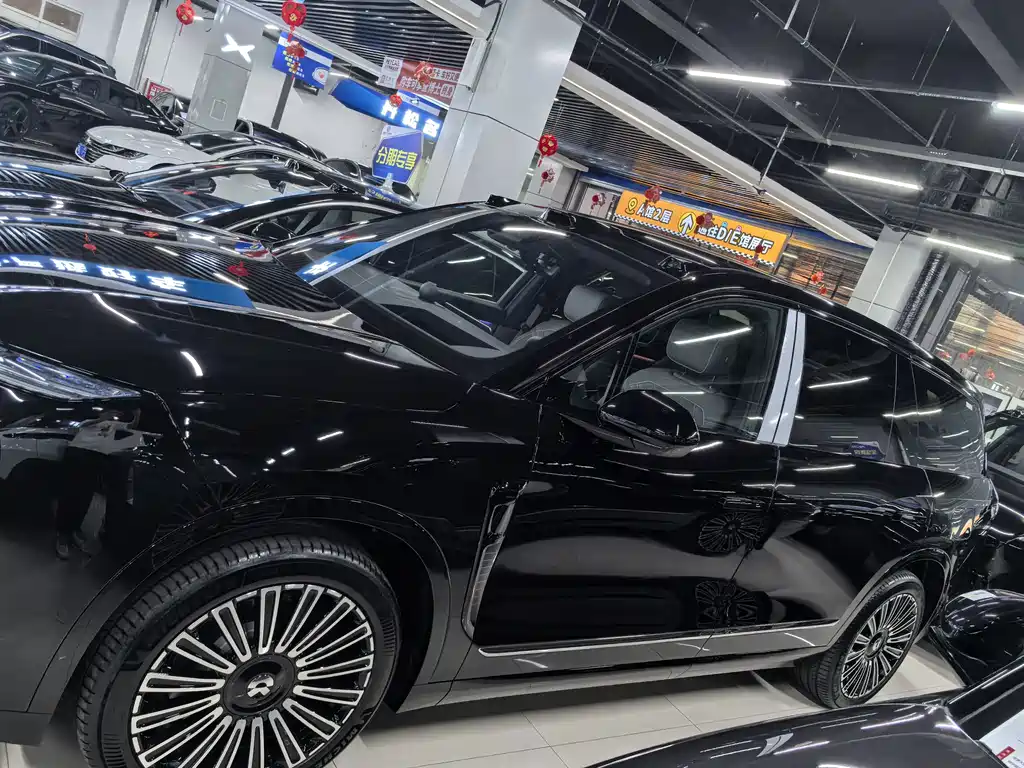 NIO ES8 — миниатюра 6