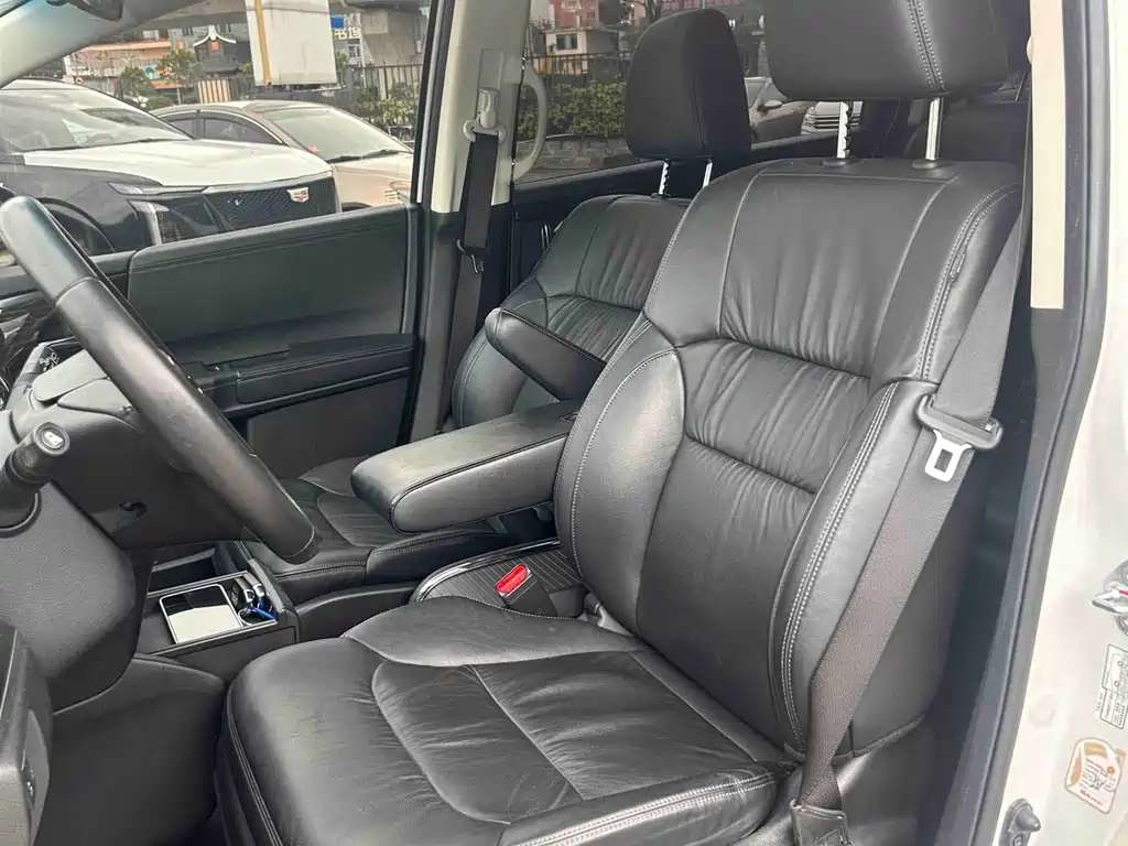 Honda Odyssey — миниатюра 8