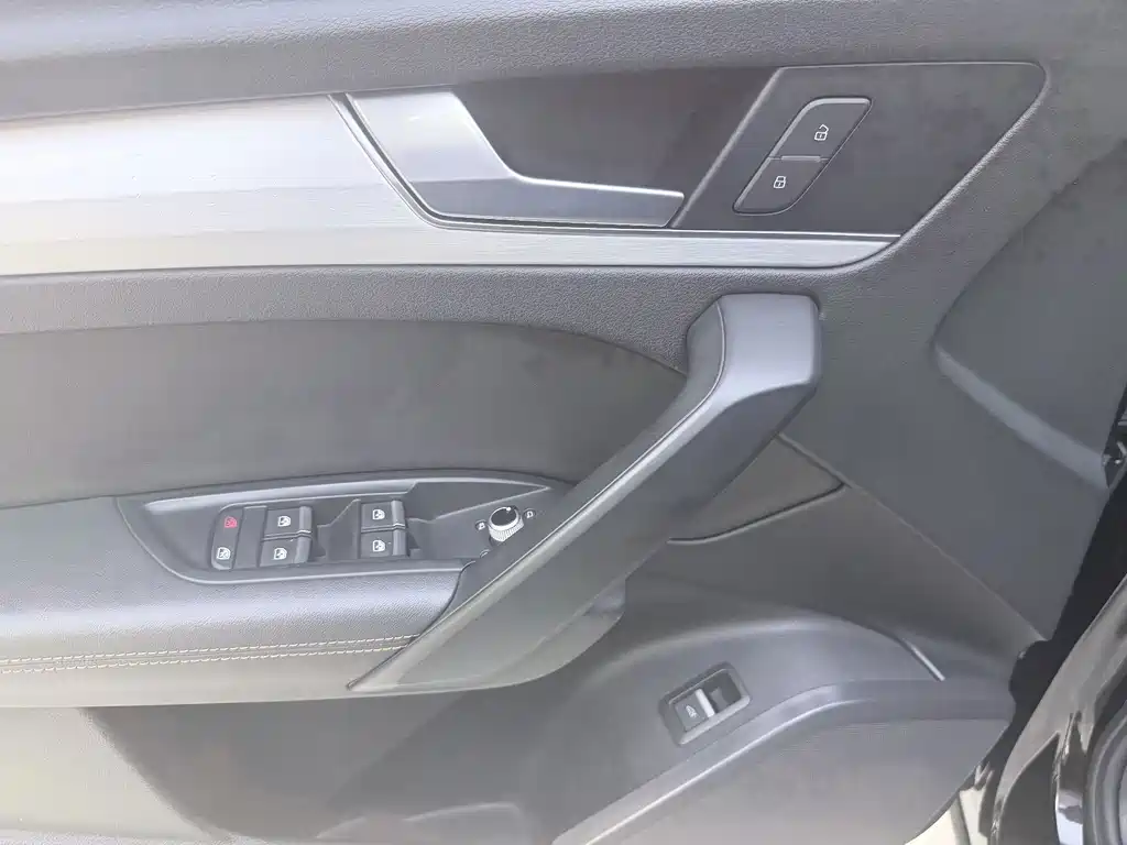 Audi Q5L — миниатюра 17
