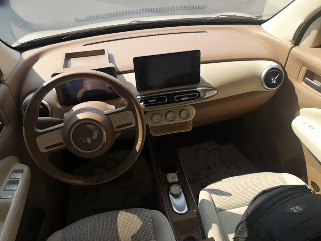 Wuling MINIEV — миниатюра 10