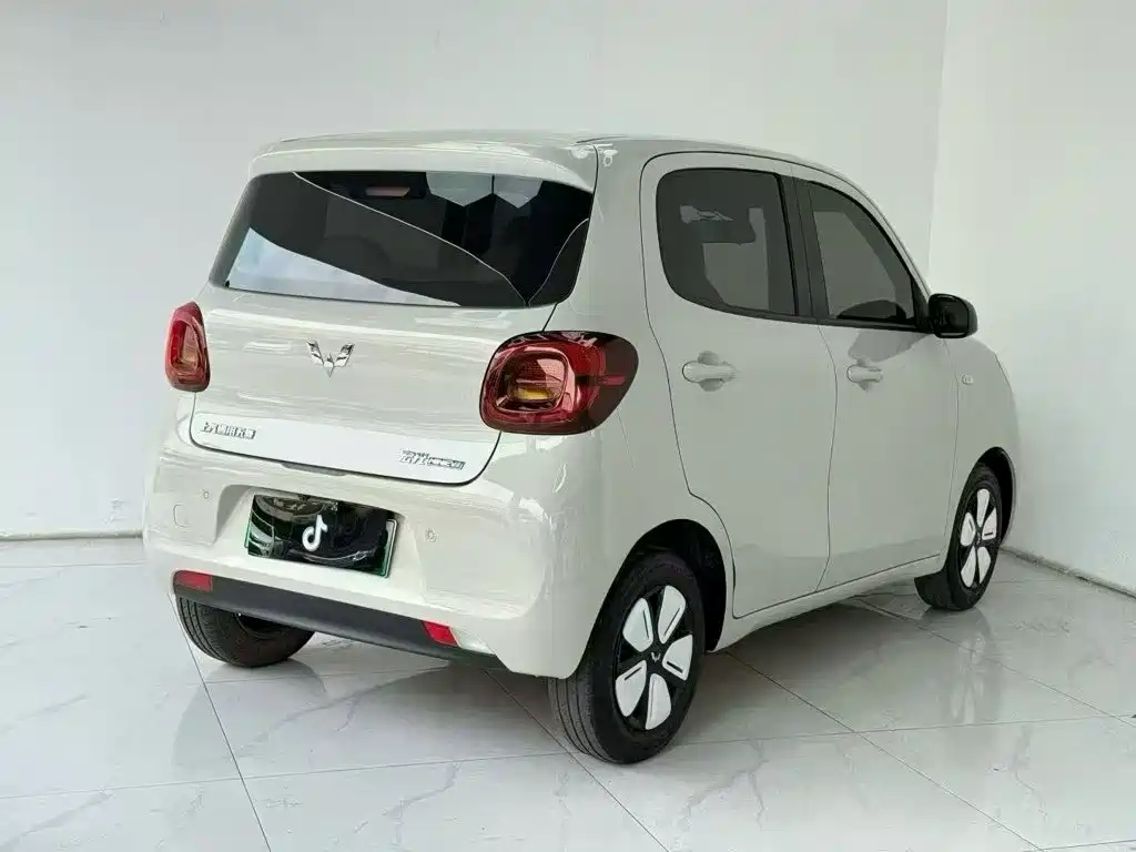 Wuling MINIEV — миниатюра 7