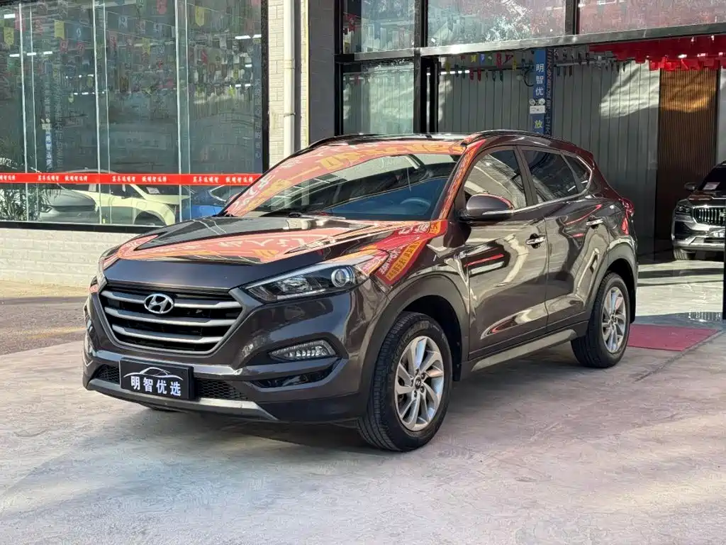 Hyundai Tucson