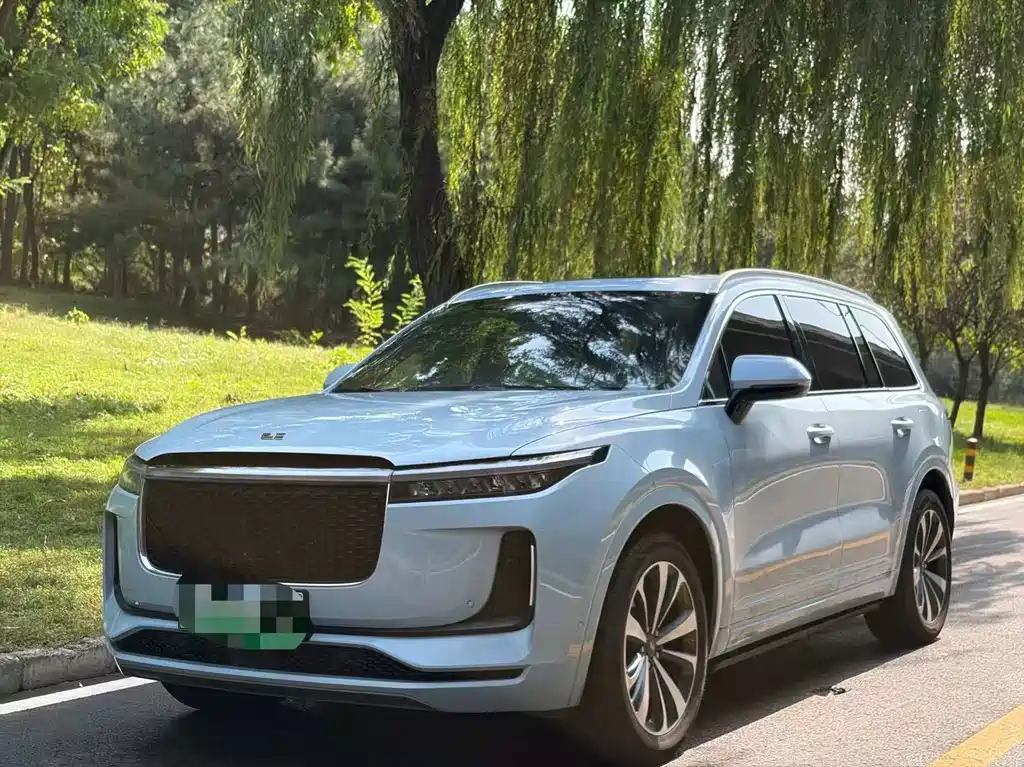 Li Auto Li ONE — миниатюра 2