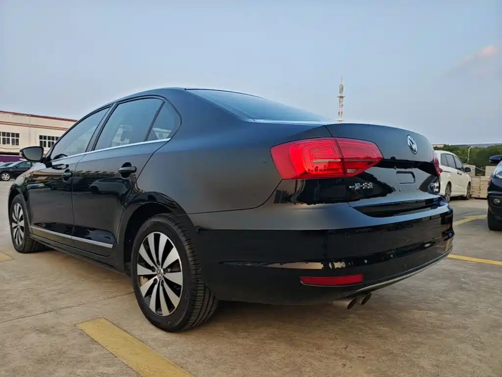 Volkswagen Sagitar — миниатюра 5