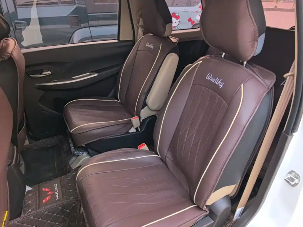 Wuling Hongguang — миниатюра 17