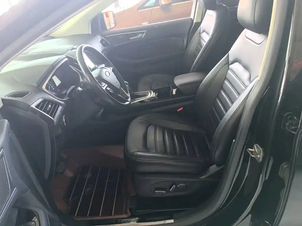 Ford Edge — миниатюра 15
