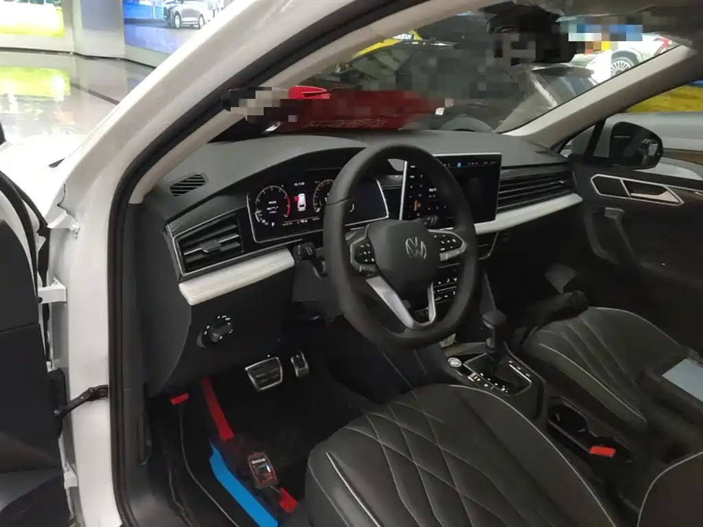 Volkswagen Tiguan L L 2024 330TSI AT R-Line