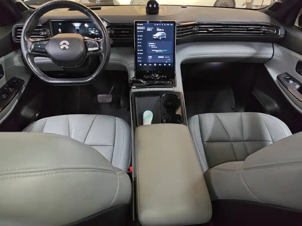 NIO ES8 — миниатюра 10