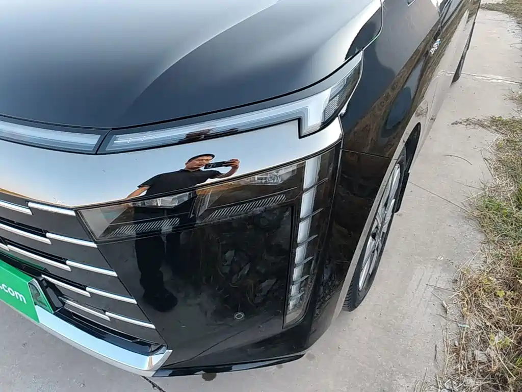 GAC Motor Trumpchi E8 PHEV — миниатюра 24