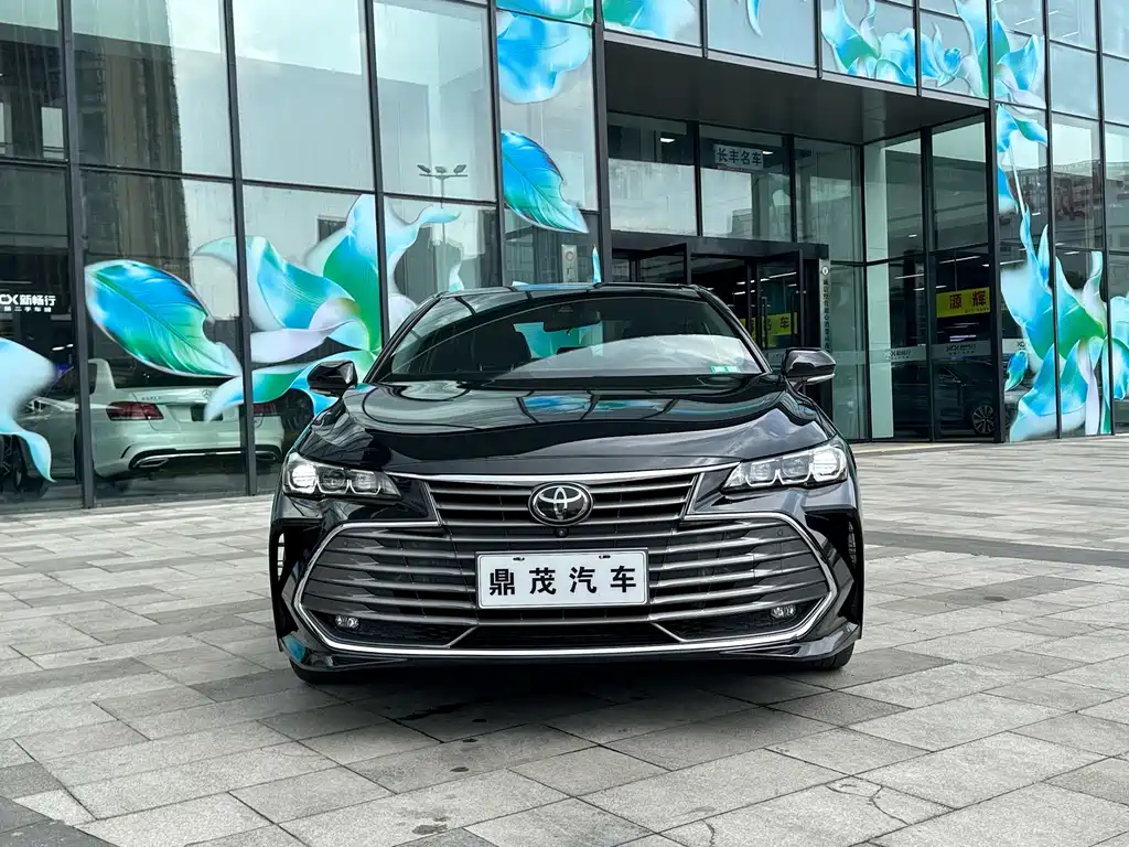 Toyota Avalon — миниатюра 2