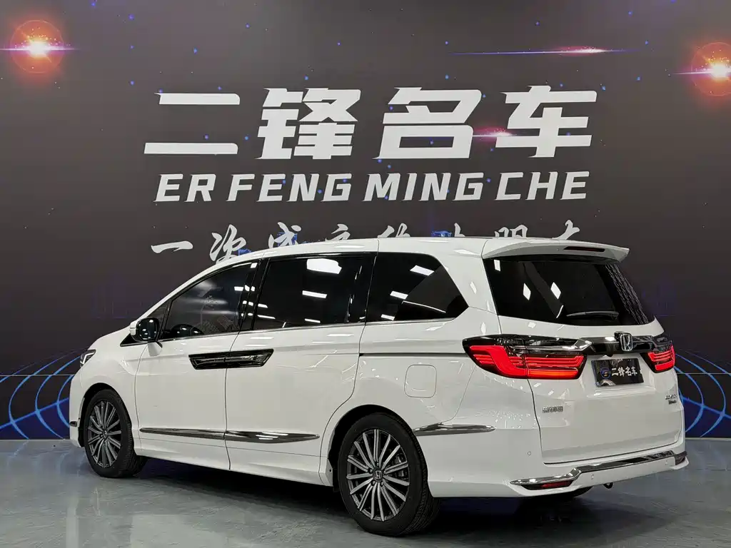 Honda Elysion — миниатюра 6