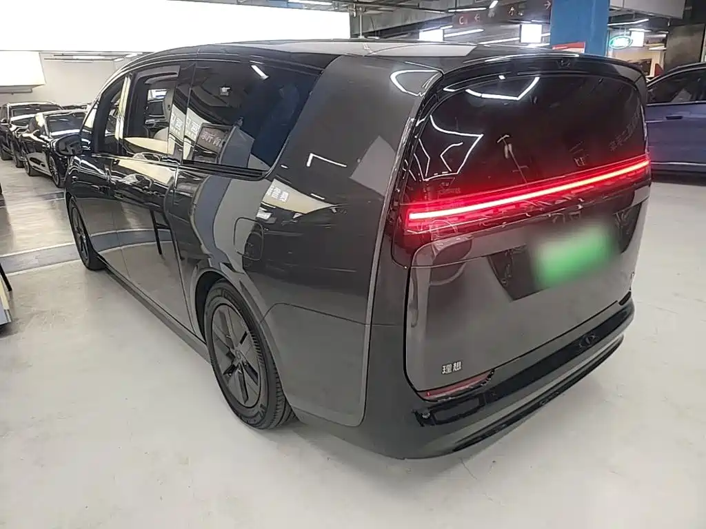 Li Auto Li MEGA — миниатюра 5