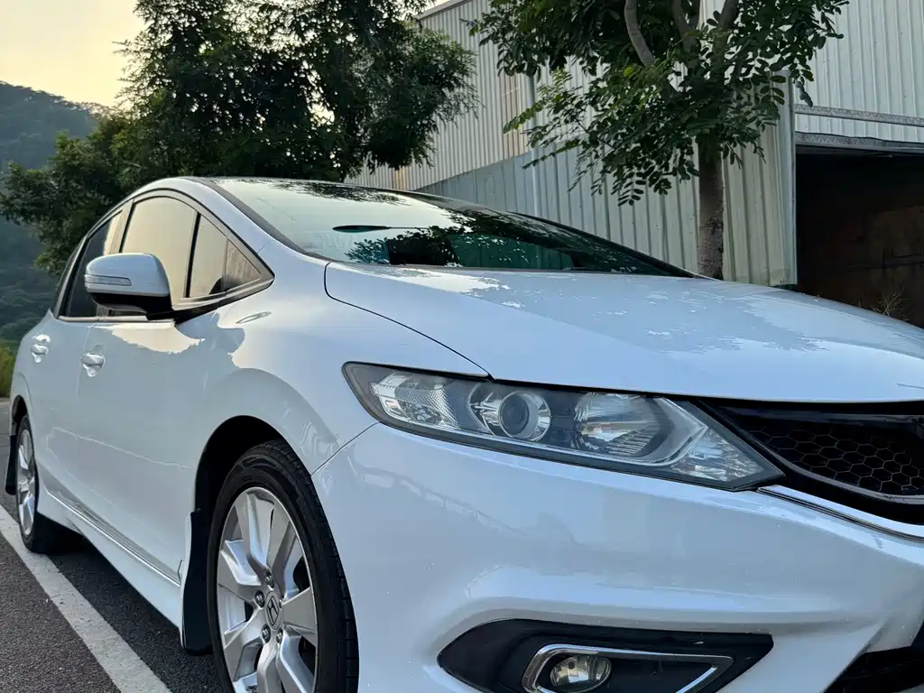 Honda Jade — миниатюра 8