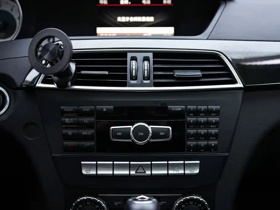 Mercedes-Benz C-Class — миниатюра 9