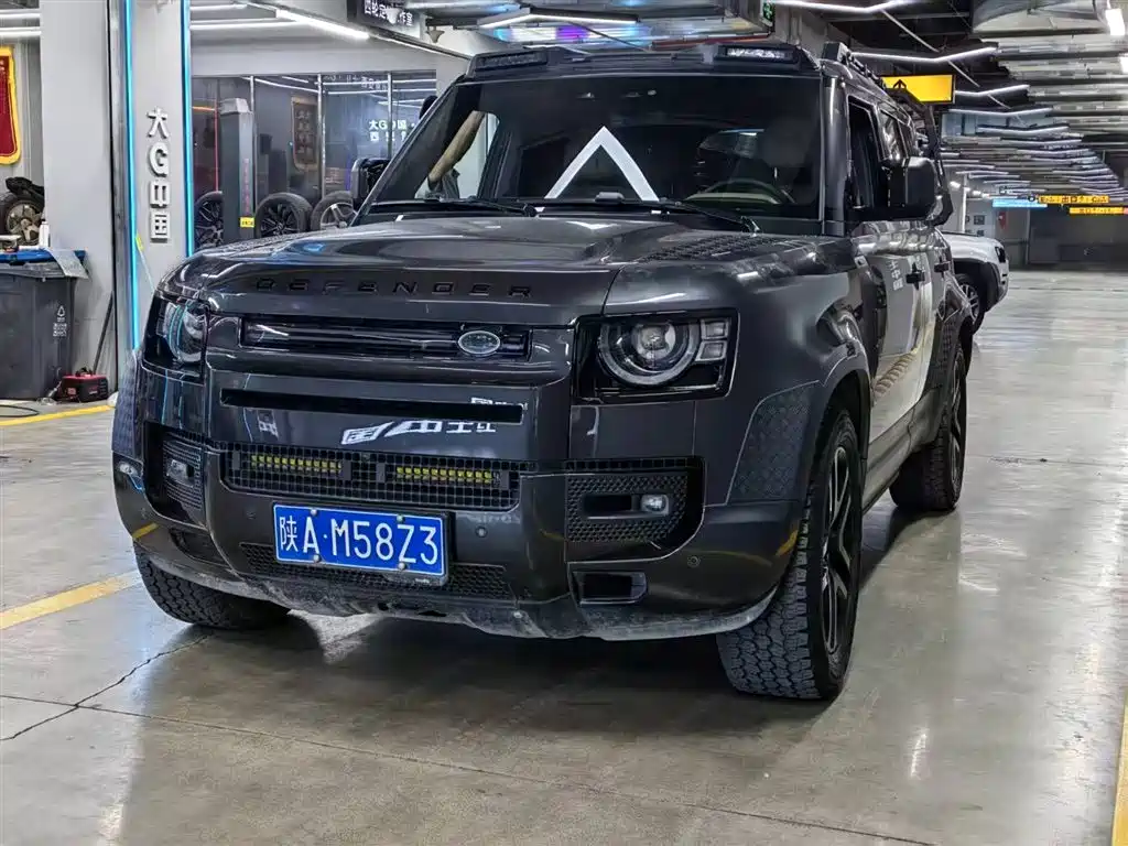Land Rover Land Rover Defender 2025 110 3.0T P400
