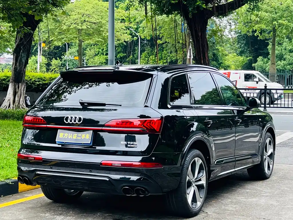 Audi Q7 — миниатюра 4