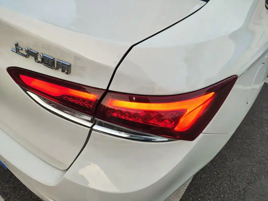 Buick Excelle — миниатюра 8