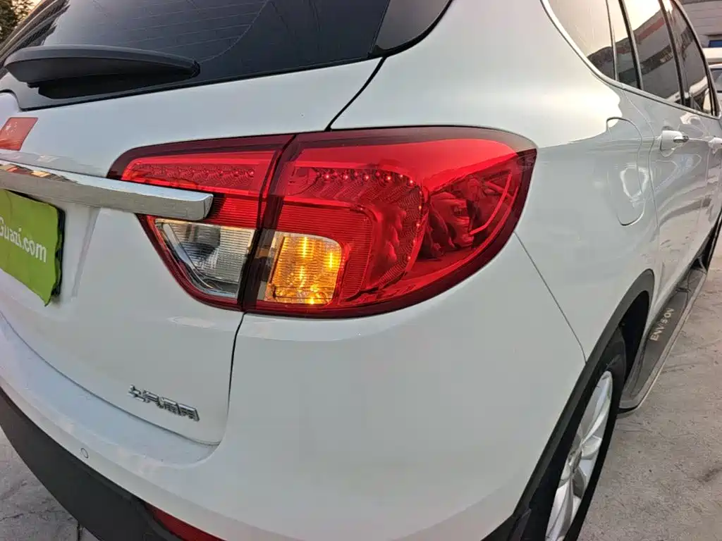 Buick Envision Plus — миниатюра 8