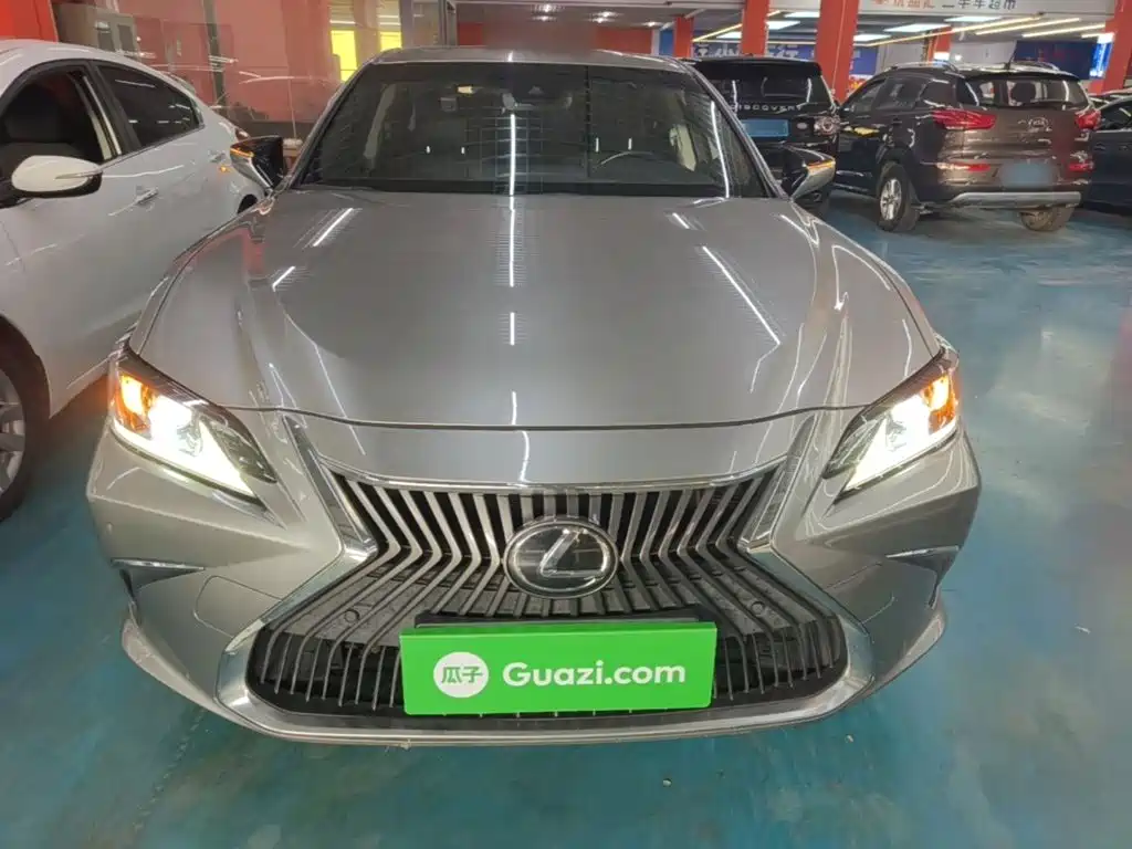 Lexus ES — миниатюра 3