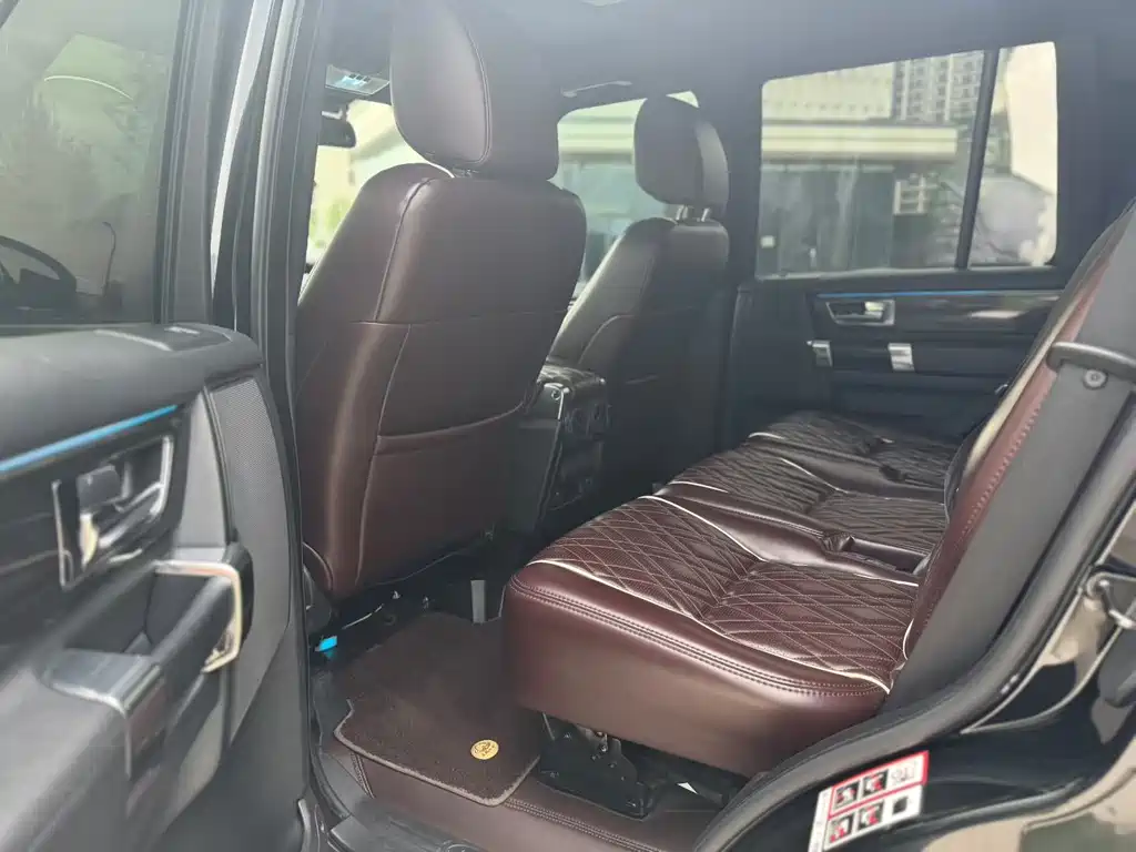 Land Rover Discovery 2015 3.0 SC V6 SE