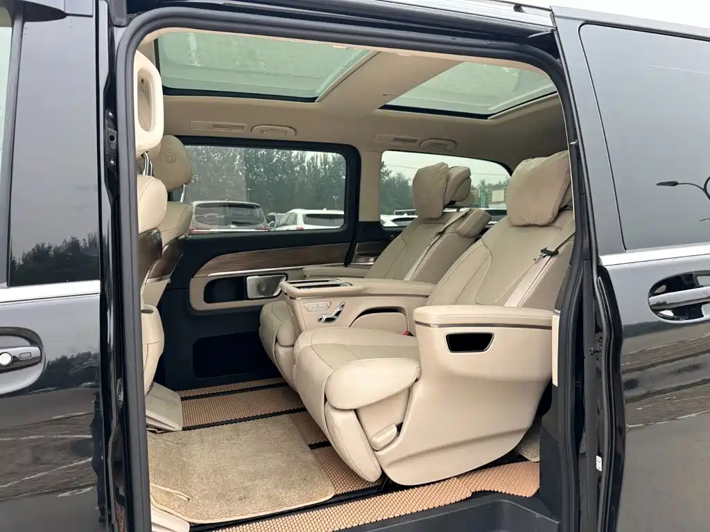 Mercedes-Benz V-Class — миниатюра 14