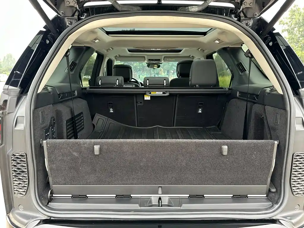Land Rover Discovery — миниатюра 8