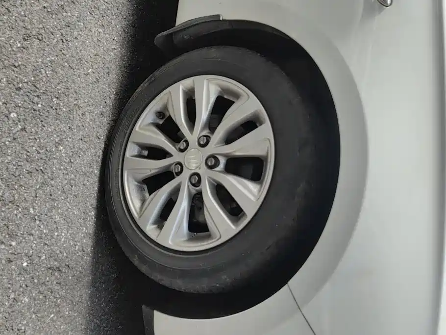 Buick Excelle — миниатюра 6