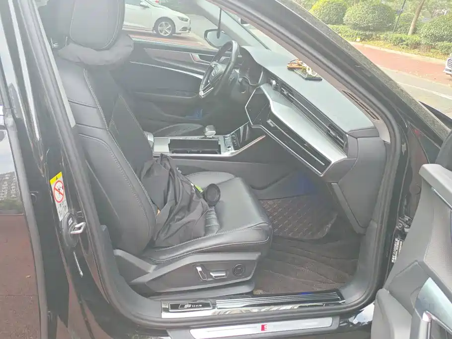 Audi A6L — миниатюра 8