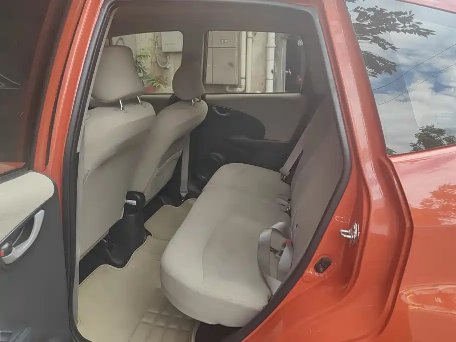 Honda Fit — миниатюра 11