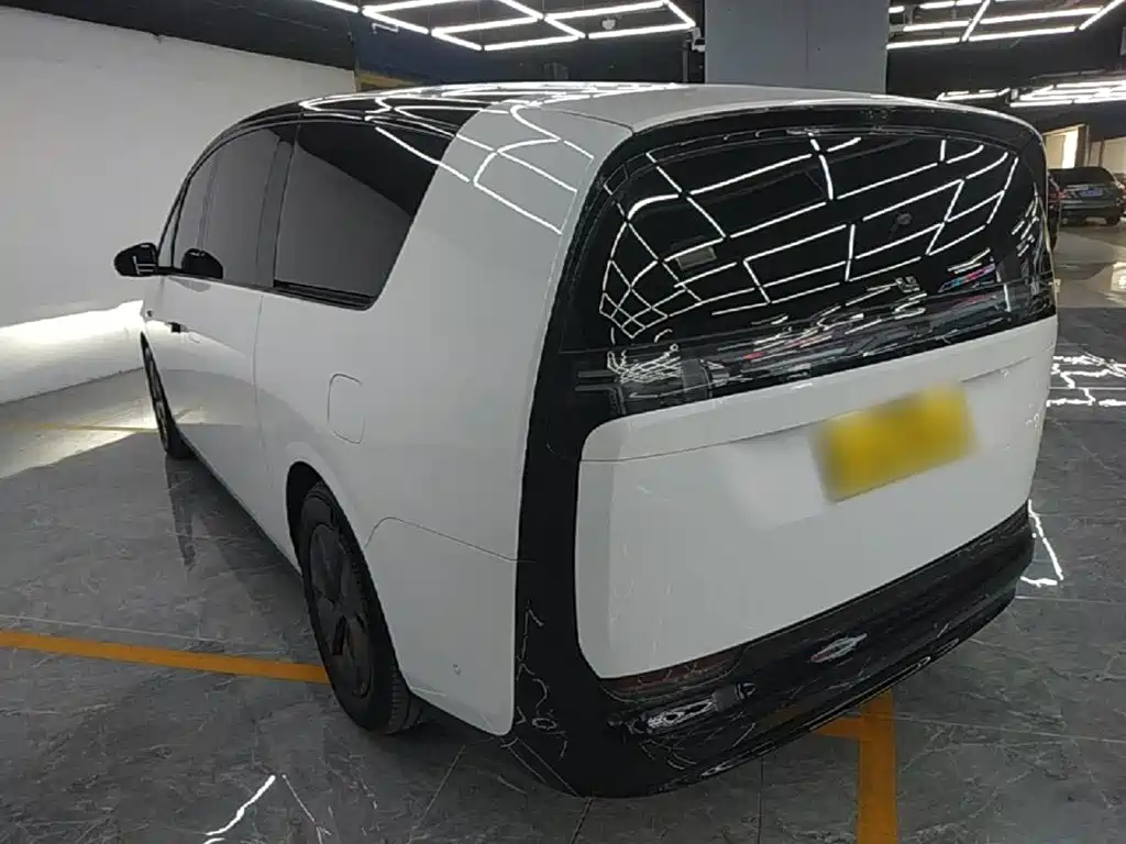 Li Auto Li MEGA — миниатюра 5
