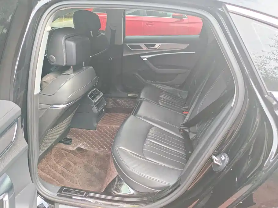 Audi A6L — миниатюра 11