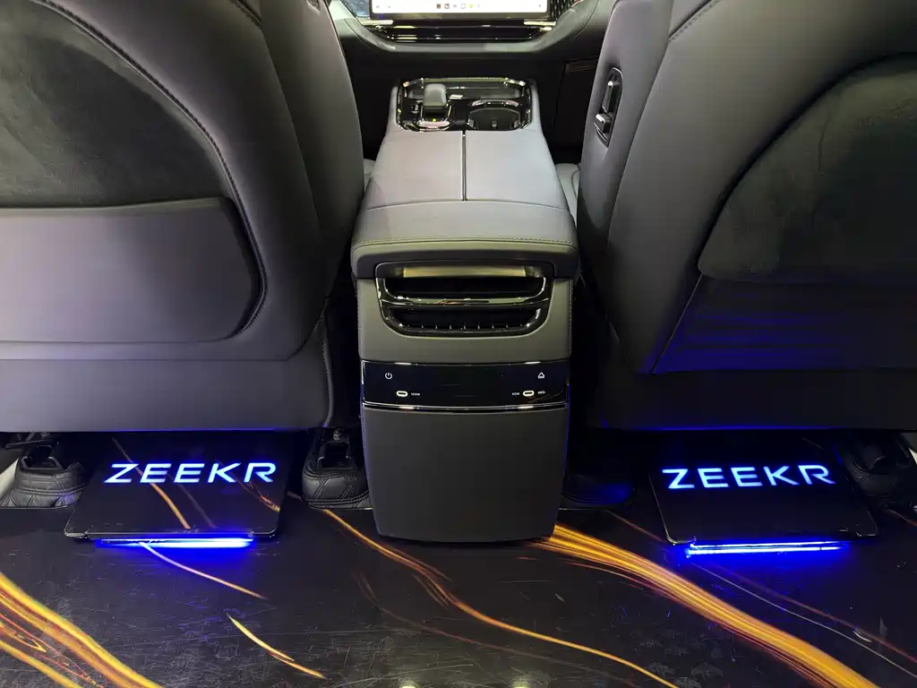 Zeekr 009 — миниатюра 32