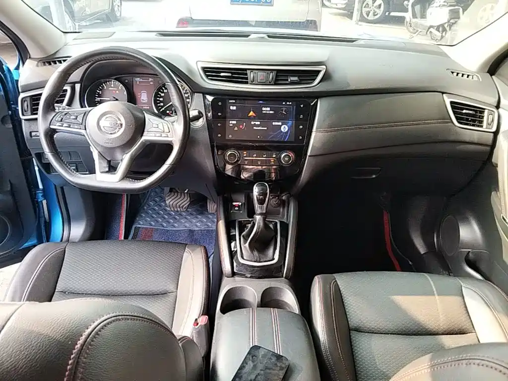Nissan Qashqai — миниатюра 10