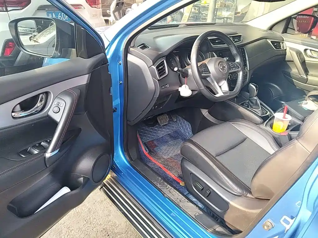 Nissan Qashqai — миниатюра 16