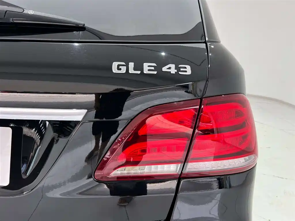 MERCEDES-BENZ GLE AMG