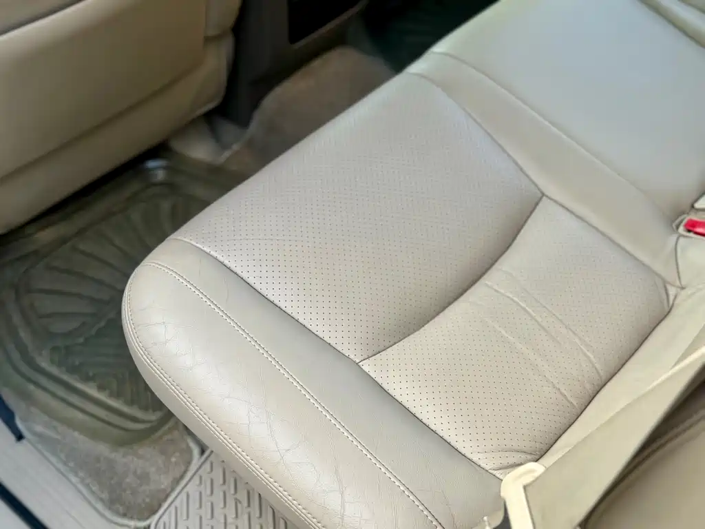 Toyota Prado — миниатюра 14
