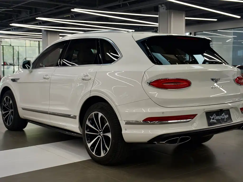 Bentley Bentayga — миниатюра 4