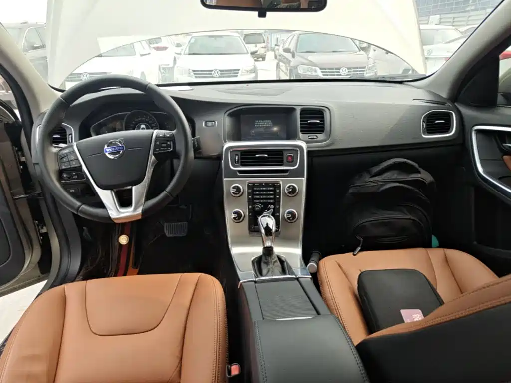 Volvo S60 — миниатюра 10