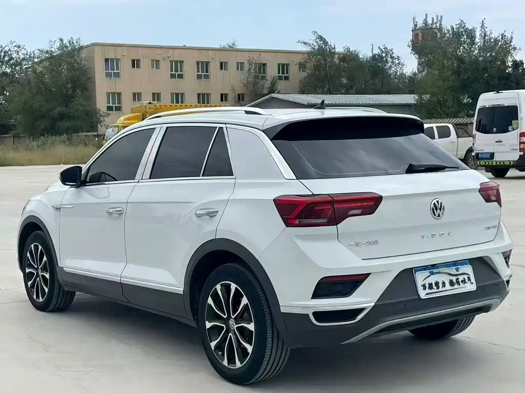 Volkswagen T-Roc — миниатюра 7